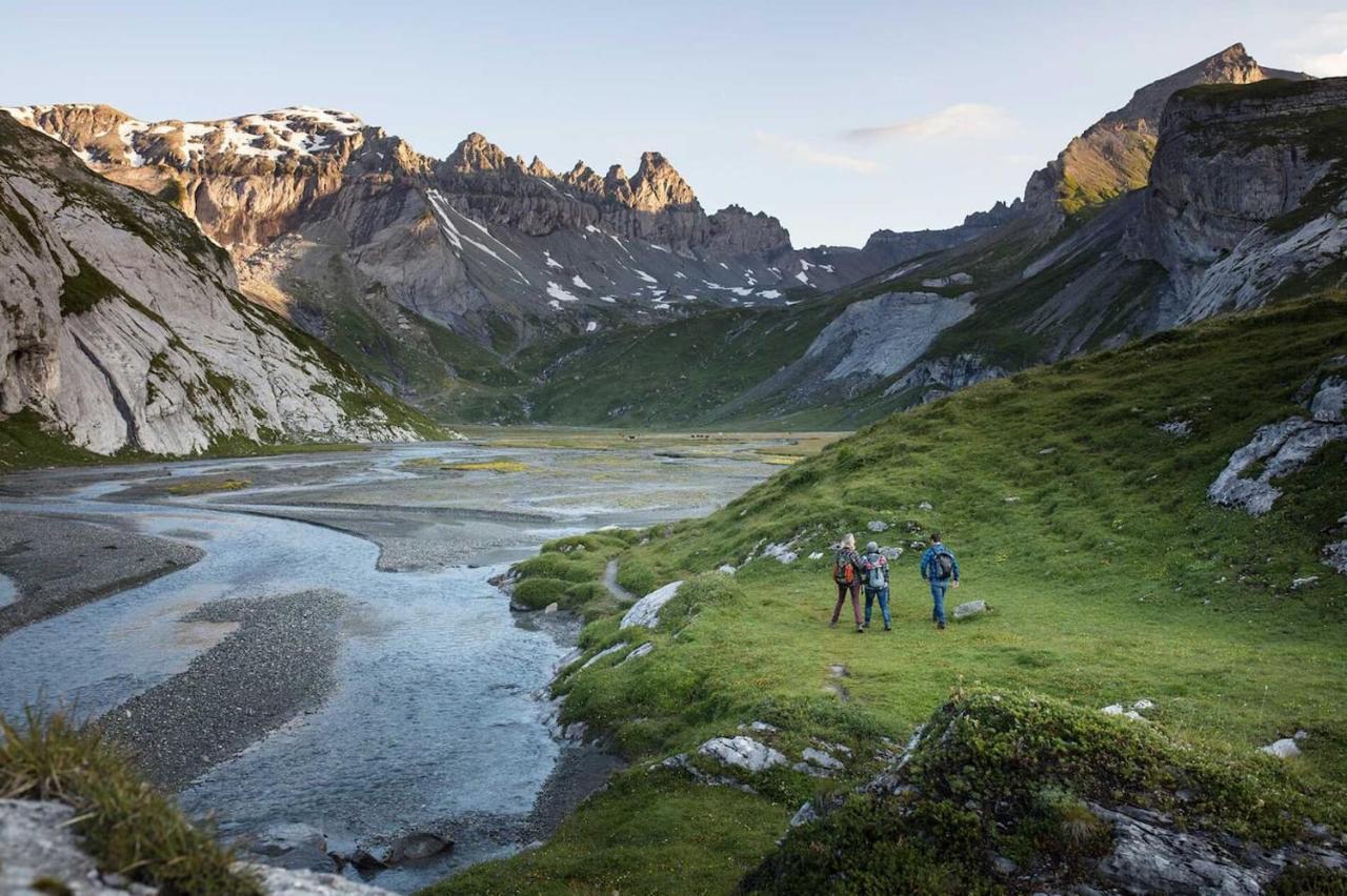 Stilvolle Ferienwohnung Direkt An Der Skipiste Flims Esterno foto