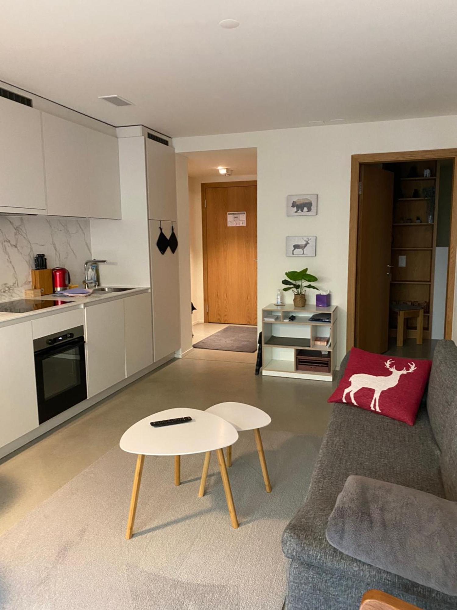 Stilvolle Ferienwohnung Direkt An Der Skipiste Flims Esterno foto